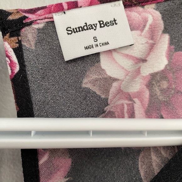 Sunday Best long sleeves floral dress - Picture 3 of 7